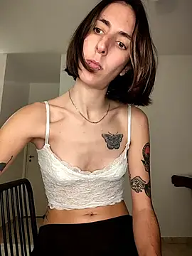sweetsinxxx online show from June 9, 2:45 am
