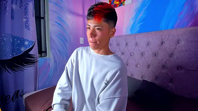 MaxiWildd online show from October 11, 12:47 pm