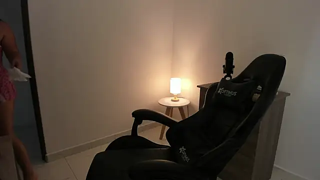 Kyleighc online show from October 28, 10:34 pm