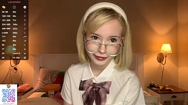Snapshot of FlowMia chatting on September 28, 4:12 pm FlowMia online show from September 28, 4:12 pm