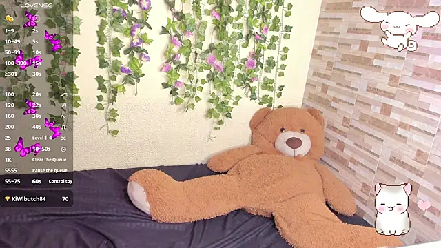 Snapshot of Amy_Moonlight chatting on February 28, 10:11 pm Amy Moonlight online show from February 28, 10:11 pm