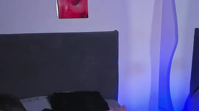 saramikaelson online show from March 15, 8:59 pm