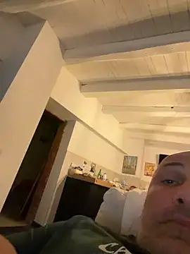 Snapshot of carapace31 chatting on March 1, 9:06 pm carapace31 online show from March 1, 9:06 pm