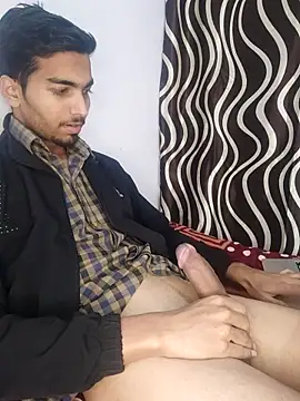 Snapshot of Sweetfucker_ chatting on November 19, 8:36 am Sweetfucker online show from November 19, 8:36 am