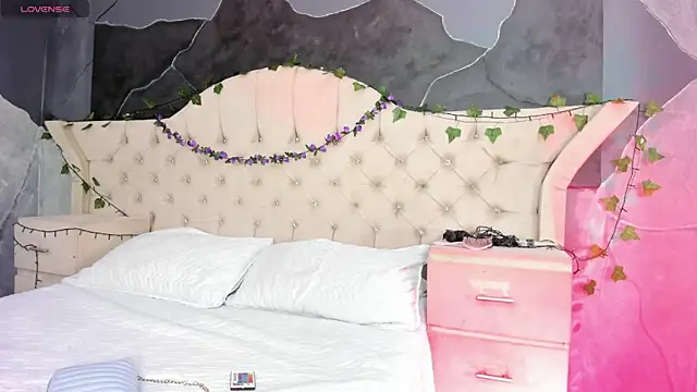 AmbarFoxx  online show from November 24, 3:17 am