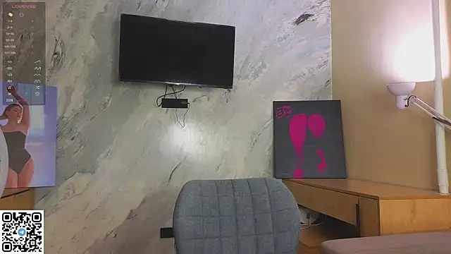 Snapshot of miss_bubbles_ chatting on November 26, 12:33 am miss bubbles online show from November 26, 12:33 am