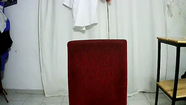 Snapshot of Bradd_32 chatting on November 26, 3:29 am Bradd 32 online show from November 26, 3:29 am