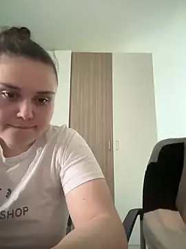 FemmeAffair online show from February 5, 7:29 pm