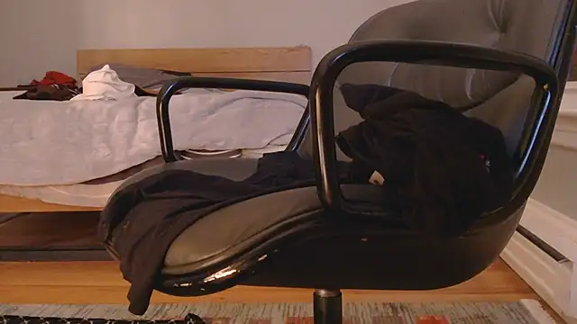 hungbottom603 online show from December 21, 10:17 pm