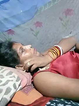Snapshot of Savita992 chatting on May 17, 7:10 pm Savita992 online show from May 17, 7:10 pm