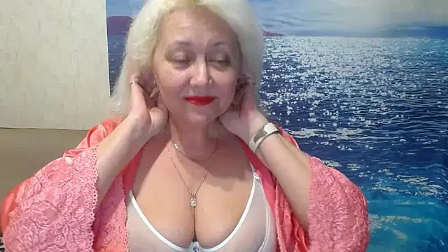 VicunaCool online show from February 5, 9:40 pm