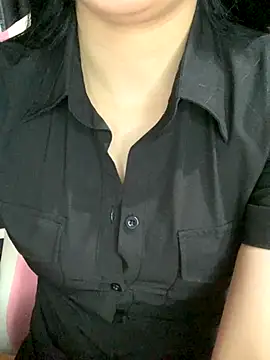 Snapshot of Linhtruong_ chatting on September 24, 4:27 am Linhtruong  online show from September 24, 4:27 am