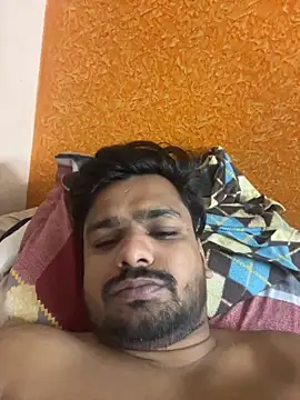 Snapshot of RajSharp321 chatting on September 18, 10:39 am RajSharp321 online show from September 18, 10:39 am