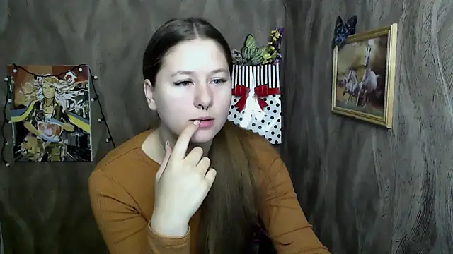 Snapshot of Linda_S_ chatting on September 13, 5:18 am Linda S  online show from September 13, 5:18 am