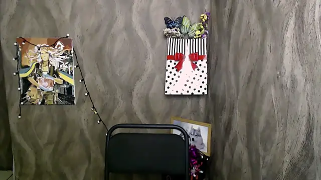 Snapshot of Linda_S_ chatting on September 20, 7:09 am Linda S  online show from September 20, 7:09 am