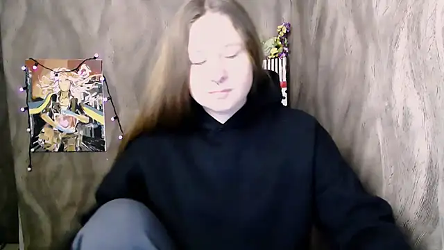 Snapshot of Linda_S_ chatting on October 2, 9:38 am Linda S  online show from October 2, 9:38 am