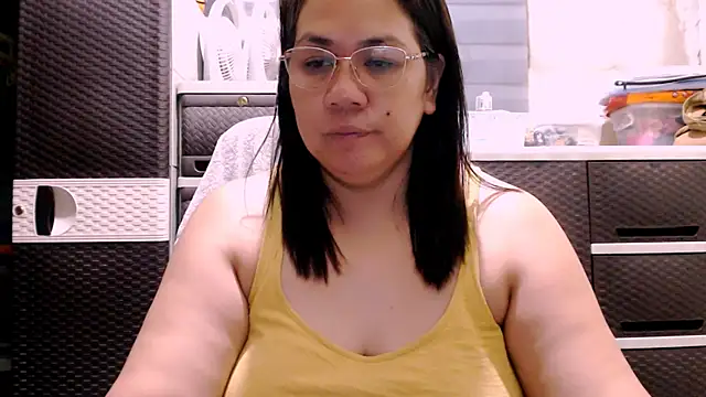 Snapshot of Saint_flowerxxx chatting on October 15, 6:08 pm Saint flowerxxx online show from October 15, 6:08 pm