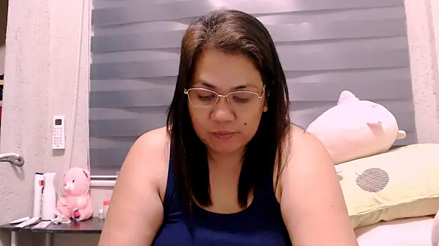 Snapshot of Saint_flowerxxx chatting on October 16, 4:30 pm Saint flowerxxx online show from October 16, 4:30 pm