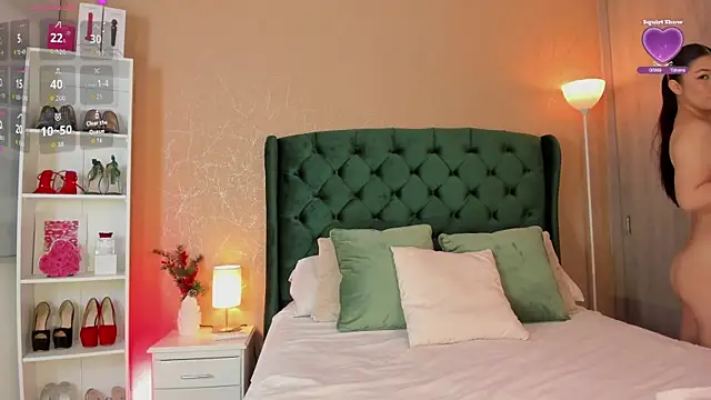 Snapshot of naughty_fun_room chatting on November 25, 10:32 pm naughty fun room online show from November 25, 10:32 pm