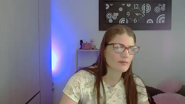 Snapshot of Camila-ventura chatting on May 5, 8:17 pm Camila-ventura online show from May 5, 8:17 pm