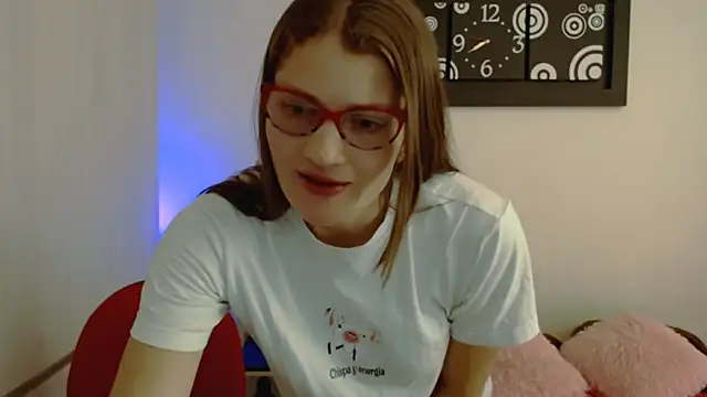 Snapshot of Camila-ventura chatting on May 19, 8:15 pm Camila-ventura online show from May 19, 8:15 pm