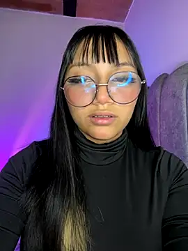 Snapshot of Maddy_w chatting on September 10, 3:50 am Maddy w online show from September 10, 3:50 am