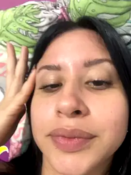 Snapshot of lucy_grey25 chatting on October 5, 7:01 pm lucy grey25 online show from October 5, 7:01 pm