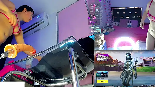 demi chan online show from April 1, 5:52 am