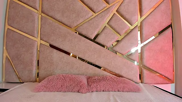 Snapshot of Zafiro_claire chatting on November 6, 6:53 pm Zafiro claire online show from November 6, 6:53 pm