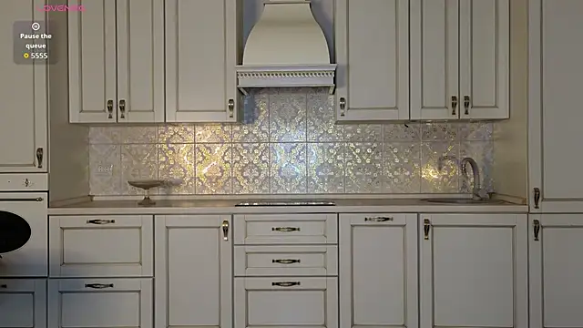 KatieFoulk online show from September 19, 3:13 pm