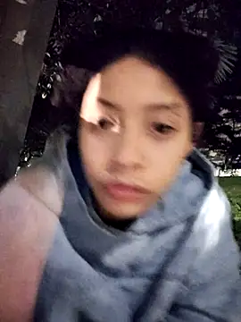 Snapshot of Joe_And_Emma chatting on September 12, 3:39 am Joe And Emma online show from September 12, 3:39 am