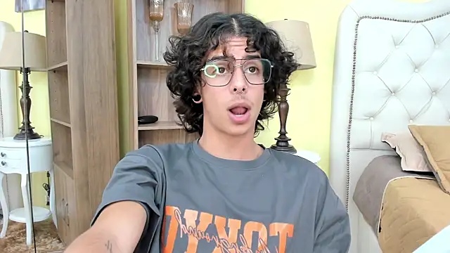 Ibratxandy online show from January 8, 7:16 pm