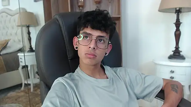 Ibratxandy online show from April 24, 6:54 pm