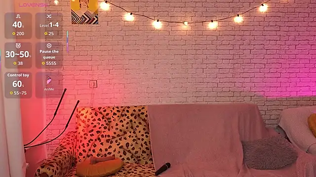 ReginaFoXXXy online show from October 29, 8:27 am