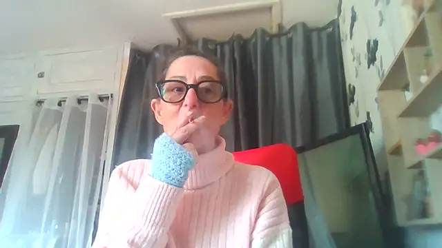 Mistress-Ivy51 online show from April 25, 7:33 am