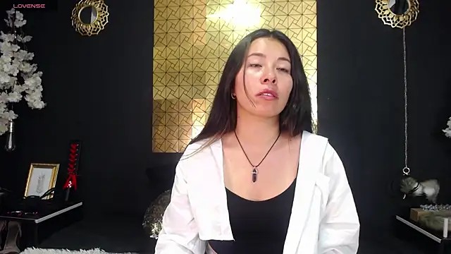 Snapshot of Lollyshine_ chatting on December 15, 11:31 pm Lollyshine online show from December 15, 11:31 pm