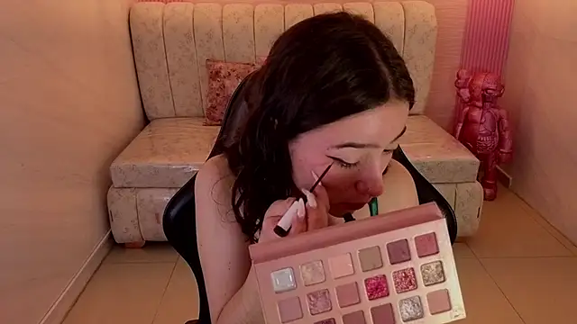 venuss09 s online show from April 12, 3:11 am