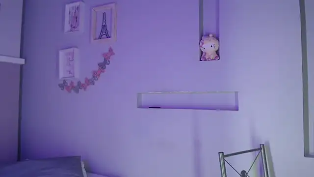 pocahontamoon online show from October 18, 4:19 pm