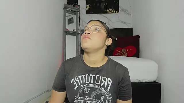 aly n sebas online show from October 5, 12:14 pm