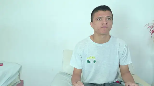 aly n sebas online show from April 24, 1:52 am