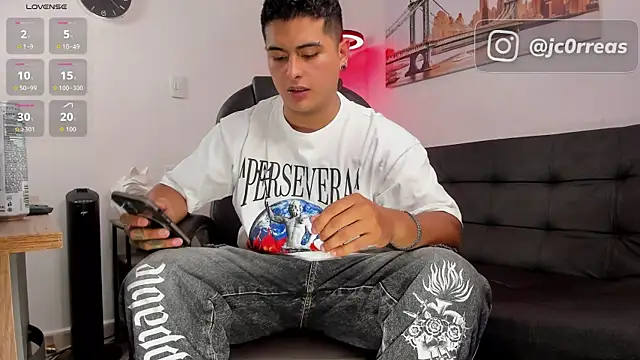  Juanes online show from October 25, 10:26 pm