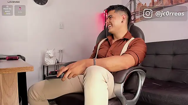  Juanes online show from November 11, 10:32 pm