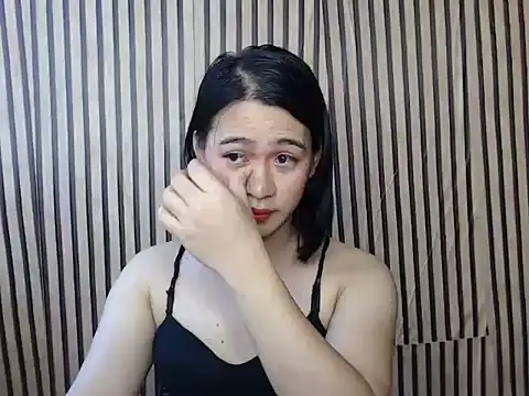 Snapshot of ur_asianpretty chatting on July 18, 1:54 am ur asianpretty online show from July 18, 1:54 am