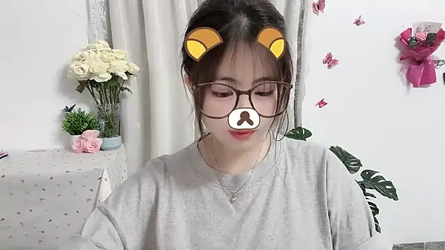 Snapshot of Amelia-babee chatting on May 27, 12:02 pm Amelia-babee online show from May 27, 12:02 pm