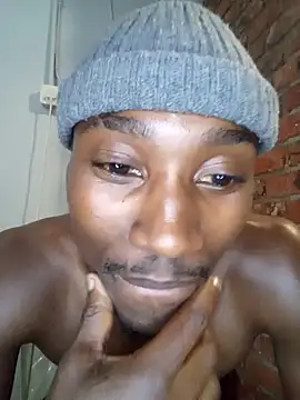 Snapshot of ManInbkack chatting on September 14, 2:11 am ManInbkack online show from September 14, 2:11 am