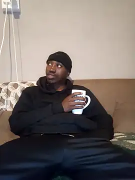 Snapshot of ManInbkack chatting on October 1, 7:31 pm ManInbkack online show from October 1, 7:31 pm