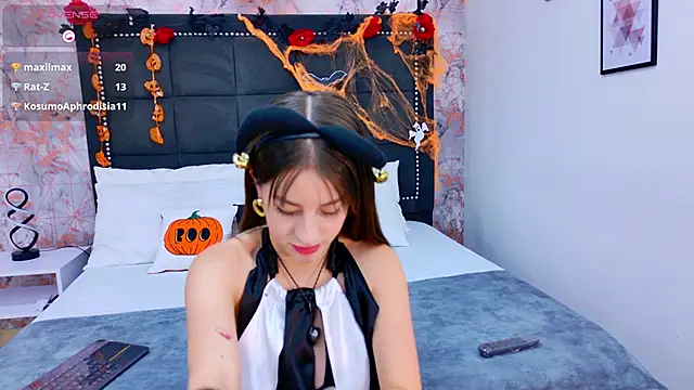 AmbherBlake online show from November 1, 3:19 am