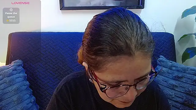 Linda banks  online show from September 25, 1:20 am