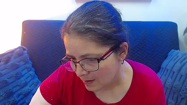 Linda banks  online show from November 5, 2:00 am