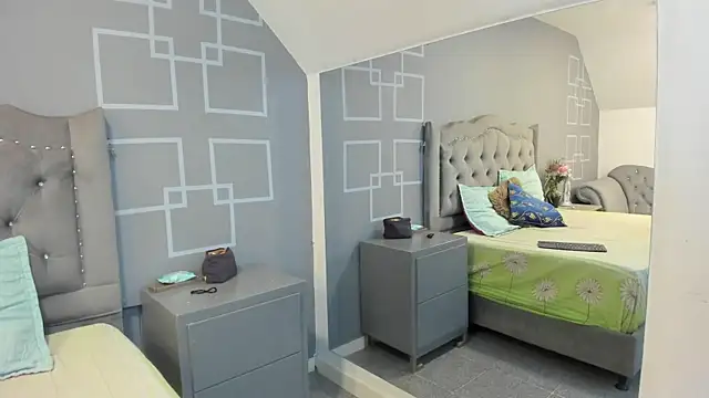 AliceBlackx online show from October 29, 11:45 am